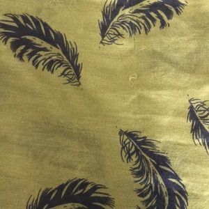 Feather print scarf